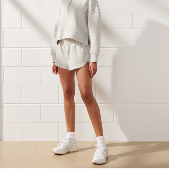 YPB neoKNIT XS shorts - Picture 7 of 8